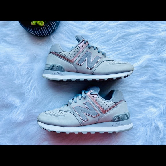 *SOLD* New Balance - Picture 5 of 8